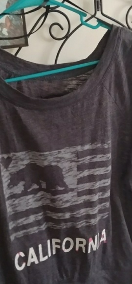 Crop top - Picture 1 of 3